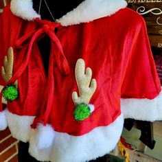 Super Cute Reindeer Theme Christmas Shawl. Perfectvpiece To Add To Your Christmas Style Mood. Size Xs/S Christmas Fashion, Christmas Reindeer, Red Green, Scarf Wrap, Reindeer, Shawl, Super Cute, Scarf Accessory, Women Accessories