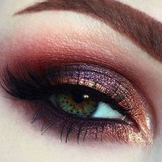 Plum Makeup Look, Dnd Makeup, Plum Makeup, Nice Skin, Metallic Eyeshadow, Red Makeup, Gold Makeup, Make Up Inspiration, Kesha