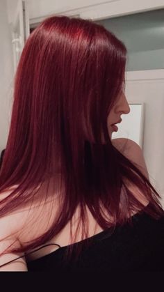 Light Cherry Red Hair, Hire Color, Red Hair Vampire, Pelo Color Vino, Hair Stail, Girl Hair Colors