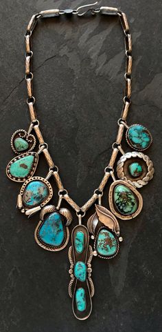 Punchy Jewelry, Native Indian Jewelry, Southwestern Style Silver Turquoise Necklace For Western-themed Events, Antique Turquoise Jewelry, Treasure Necklace, Turquoise Jewelry Outfit, Vintage Navajo Jewelry, Taos Art