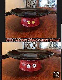 this mickey mouse cake stand has buttons on the front and back of it's tray