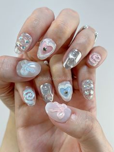 "These cute jelly press on nails are perfect to complete your look for this season! All my press on nail sets are made to order and custom tailored specifically to your size and liking. They are handmade and carefully crafted to make you a unique, personalized product. Made with high quality nail tips molded with soft gel and hand painted with salon quality products to make the nails sturdy and reusable. My press on nails last up to 4 weeks or more of continuous wear with correct nail prep and c 3d Gel Nails Short, Jelly Star Nails, Cute 3d Nails, Nail Sets Short, Almond Nails Silver, Newjeans Nails, Short Nails Y2k, Short Jelly Nails, Ulzzang Nails