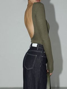 Details Composition: 70% Polyester. 30% Cotton Design: Backless Style: Casual. Sexy Thickness: Regular Sheer: No ... Backless Long Sleeve Top, Backless Outfits, Open Back Bodysuit, Streetwear Spring, Style 2023, Backless Top, Style Minimalist, Looks Vintage, Black Bodysuit