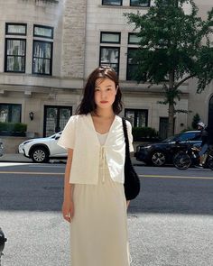 Wedding Guest Outfit Gender Neutral, Styling Linen Dress, Style Long Pencil Skirt, Basic Fits Summer, Japanese Soft Fashion, Japan Fashion Spring, Korean Church Outfit, Modest European Summer Outfits, Asian Summer Fashion