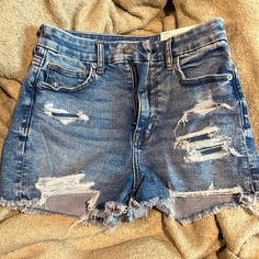 America Eagle Size 4 Curvy High Rise Shortie Stretch Jean Shorts Never Worn Still Has Tags America Eagle, Art Poses, Stretch Jeans, Fashion Ideas, Jean Shorts, American Eagle Outfitters, American Eagle, Color Blue, High Rise