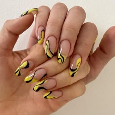 Mexico Inspo Nails, Nails On Tan Skin, Nail Art Fire, Nail Art Aesthetic, Aesthetic Bright, Quick Nail Art, Summer Nail Art, Plaid Nails