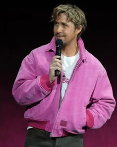 Cinemacon 2023 Ryan Gosling Pink Jacket Barbiecore Fashion, Pink Suede Jacket, Men's Leather Jacket, Genuine Leather Jackets, Pink Jacket, Pink Suede, Pink Outfit