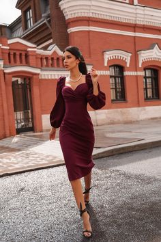 Wine Red Dress, Red Homecoming Dresses, Red Bodycon Dress, Sleeves Designs For Dresses, Bodycon Dress Parties, Womens Midi Dresses