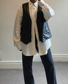 SIZE: XL  Good vintage condition with general signs of wear  MEASUREMENTS Armpit to armpit: 23" Length: 25" Leather Vest Fall Outfit, Tuxedo Vest Outfit Women Street Style, Waist Coat Outfit Women Aesthetic, Fall Outfit Leather Jacket, Baggy Vest Outfit, Leather Waistcoat Outfit Woman, Leather Waistcoat Outfit, Vest Black Outfit, Vintage Black Outfit