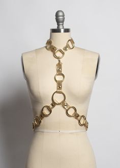 Body Harness Jewelry, Fall Outside, Harness Fashion, Chain Harness, Harness Belt, Angel Outfit, Gold Belts, The Goddess, Jewelry Inspo