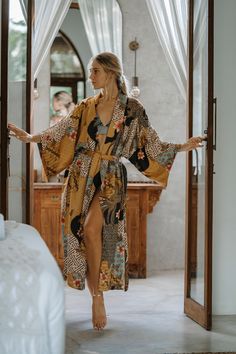 Kimono Silk Robe, Dressing Gowns Robe, Women’s Robe, Kimono Robe Outfit, Silk Kimono Outfit, Silk Robe Outfit, Plus Size Lounge Wear, Kimono Loungewear, Long Robes For Women