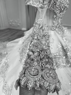 Wedding Dresses Layered, Cathedral Length Wedding Dress, Dresses Layered, Quinceanera Themes Dresses, Say Yes To The Dress, Fur Decor, Bespoke Wedding Dress, Puffy Skirt, Pretty Quinceanera Dresses