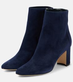 Rosie suede ankle boots in blue - Manolo Blahnik | Mytheresa Ted White, Manolo Blahnik Blue, Navy Blue Boots, Colored Boots, Boots Outfits, Blue Boots, Manolo Blahnik Shoes, Boots Ankle, Suede Ankle Boots