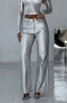 The ONLY pants your wardrobe needs this season. The metallic Cassidy jeans ooze glamour, made from silver coated denim with a relaxed fit. Pair these wide leg pants with the Kyranni top and metallic heels.



Colour: Silver.

Silver coates denim.

Lower waist.

Relaxed fit.

Wide leg.

Pocket detailing.

Button and zip fastening.

Full length.

Model is an XS and is wearing an XS.

 Size: XS, S, M, L, XL, XXL Homecoming Dresses Corset, White Dress Spring, Midi Dress Wedding Guest, Silver Outfits, Silver Pants, Long Sleeve Homecoming Dresses, Pinterest Contest, Coated Denim, Split Long Dress