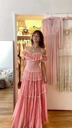 Formal Birthday Party, Mode Hippie, Long Evening Gowns, Dress Rental, Evening Gowns Formal, Chest Pad, Fancy Dresses, Dream Dress, Cute Pink