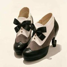 Mode Shoes, Dr Shoes, Kawaii Shoes, Old Fashion Dresses, Oxford Heels, Cosplay Shoes, Heels Boots, Kawaii Clothes