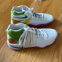 Worn Gently, In Great Condition, Blue Symbol, Perfect Gift, Very Comfortable, Can Fit Women Or Men Easter Color, Blue Symbol, Nike Kyrie, Easter Colors, Shoes Nike, Nike Shoes, Nike Women, Color Blue, Size 7