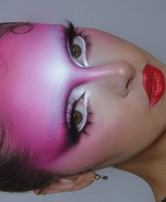 Setting Powder Makeup, Funky Makeup, Face Art Makeup, Smink Inspiration, Cool Makeup Looks, Dope Makeup, Edgy Makeup, Lip Lacquer, Creative Makeup Looks