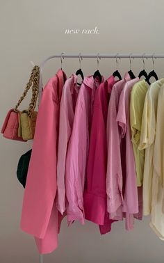 Aesthetic Background For Selling Clothes, Instagram Boutique Aesthetic, Preloved Clothes Name Ideas, Clothing Store Feed Instagram, Clothing Store Asethic, Clothing Store Ig Feed Ideas, Boutique Content Ideas, Personal Stylist Aesthetic, Pink Aesthetic Pictures