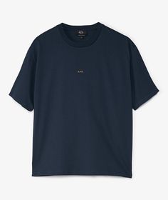 A.P.C. is a Parisian brand known for its minimalist aesthetic and timeless designs.Introducing the Boxy Micro Logo T-Shirt from A.P.C. for Fall/Winter 2024. This Azul tee is a staple piece in the Camisetas de Manga Corta category, perfect for everyday wear.Elevate your wardrobe with this must-have piece from A.P.C. Shop now on SVD! Comme Des Garcons Play, Minimalist Designs, Fall Winter 2024, French Brands, Minimalist Aesthetic, Winter 2024, Look Casual, Staple Pieces, Logo T Shirt