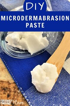 Easy Diy Beauty Products, Microdermabrasion Paste, Homemade Beauty Recipes, Paste Recipe, Diy Facial, Baking Soda Shampoo, Diy Scrub, Healthier Skin, Homemade Beauty