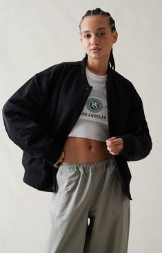 Womens Oversized Sweatshirts, Varsity Jacket Women, Cold Weather Fashion, Sweatshirt Outfit, Oversized Sweatshirt, Black Wool, S Models, Jacket Outfits, Pacsun