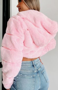 Cute Crop Jacket, Fluff Jacket Outfit, Pink Fluffy Jacket Outfit, Pink Fur Jacket Outfit, Pink Crop Jacket, Fluffy Jacket Outfit, Pink Fluffy Jacket, Pink Fur Jacket, Cropped Fur Jacket