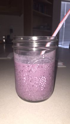 Menstrual Relief Shake! •1 banana for Bloat & Cramps •1 cup Blueberries to help offset symptoms of low estrogen •2tbs DARK chocolate chips to elevate mood •1 spoonful PB for extra protein •A Splash of Almond milk Extra Protein, Low Estrogen, Smoothie Shakes