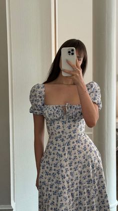 Milkmaid Dress Aesthetic, Aesthetic Pink Outfits, Midi Dress Outfit Summer, Coquette Lifestyle, Selfcare Ideas, Milkmaid Dress, Outfit Ideas Fashion, Trendy Outfit Ideas, Chic Dress Classy