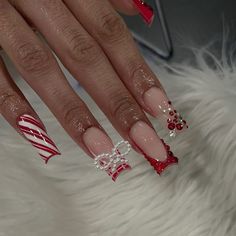 #christmasnailsacrylic | Prepping Early? Follow For More Inspo ❣️ @exquisitejoe Christmas Nail Designs Acrylic, Christmas Nail Art Ideas, Nail Art Noel, Candy Cane Nails