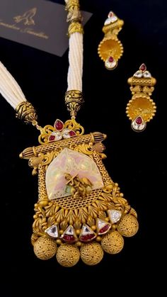 Gold Jewelry Outfits, Fancy Jewelry Necklace, Jewelry Designing