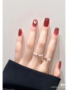 Korean Nails Ideas Red, Asian Nails Red, Red Blush Nails, Blush Nails Korean, Almond Shape Nails Designs, Korean Nails Designs, Korean Manicure, Nail Art Designs For Beginners