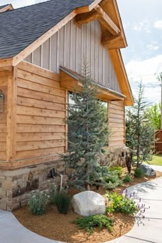 a house that is made out of wood and stone