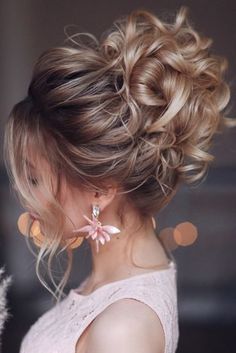 Wedding Hair Up, Greasy Hair, Mother Of The Bride Hair, Bridal Hair Updo, Cute Hairstyles For Medium Hair, Trendy Wedding Hairstyles, Medium Hairstyles, Wedding Hair Inspiration