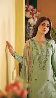 Colorful Style Outfits, Sajal Ali, Beautiful Casual Dresses, Neck Designs For Suits, Trendy Shirt Designs, Stylish Short Dresses