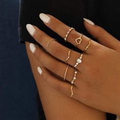 -Dainty Heart Rings Set Make By High Quality Alloy, Crystal ,Have Different Pattern, Simple And Elegant ,Fits Most Women And Girls. -Index Finger Rings Size As Shown In The Figure, It Can Be Used As Overlapping Ring, Joint Ring, Midi Ring, Simple Ring And So On, And Can Be Worn By Overlapping Or Alone, Provides You With A Variety Of Different Options To Meet Your Different Dress Matching Needs. -Crystal Ring Set Is Suitable For Many Occasions, Such As Parties, Dances, Weddings, Offices, Daily Li Inlay Rings, Hand Jewelry Rings, Dope Jewelry, Finger Rings, Rings Set, Cute Rings, Ring Metal, Hand Jewelry, Fashion Ring