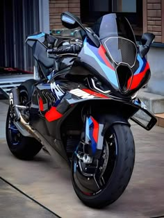 Sport Bike Helmets, Bmw M1000rr, Bike Rider Photography, Supercars Wallpaper, Mt Bike, Bmw Bike, Best Motorbike, Motos Yamaha, Motorcross Bike