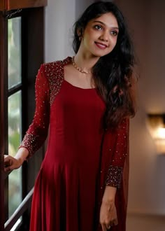 Churidhar Models For Wedding, New Model Churidar Designs Party Wear, Gown Ideas Indian, Indian Wedding Guest Outfit Ideas, Party Wear Anarkali Dress, Indian Wedding Guest Outfit, Indian Wedding Guest, Wedding Guest Outfit Ideas