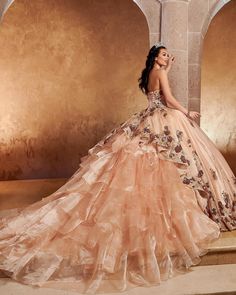 Champagne Quince Dress, Cinderella Quinceanera Dress, Champagne Quince Dresses, Gold Quinceanera Dresses, Quinceanera Dress Ideas, Champagne Quince, 15 Party Ideas Quinceanera, Rose Gold Quince