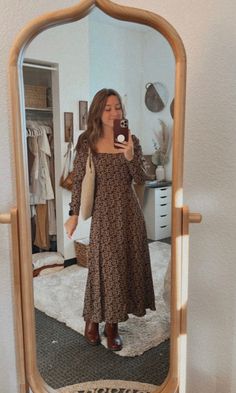 Long Fall Dress Outfit, Womens Fall Church Outfits, Elizabeth Bennet Inspired Outfit, Fall Church Dresses For Women, Modest Fall Dress, Fall Winter Church Outfits, Modest Christian Aesthetic, Winter Shoes To Wear With Dresses, Ltk Fall Outfits