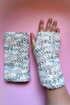 Free Crochet Moss Stitch Fingerless Gloves