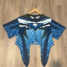 100% Authentic Louis Vuitton Crop Top Blue Size Small Worn For Photos, Didn’t Get The Chance To Wear Out. Tags Still Attached Louis Vuitton Top, Authentic Louis Vuitton, Diy Fashion, Color Blue, Crop Top, Louis Vuitton, Womens Tops, Crop Tops, Tags