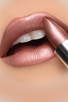 Lip image of 'Famous Creme' lipstick by Runway Rogue being applied to lips. Lip Healing, Creme Lipstick, Neutral Undertones, Beautiful Color Combinations, Your Lips, Gold Shimmer, Lip Plumper