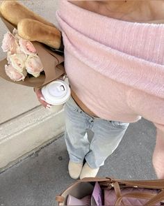 Pumpkin Patch Outfit Casual, Jeans Outfit For Fall, Fall Outfits Uggs, Date Night Fall Outfits, Cute Casual Outfits For Fall, Cute Warm Outfits, Winter Outfit Pink, Fall Clothing Trends, Fall Jeans Outfit