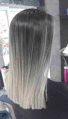 Sombre Hair Blonde Balayage, Blonde Hair Fade, Balage Hair, White Ombre Hair, Ash Blonde Ombre, Grey Ombre Hair, Grey Blonde Hair, Warm Scarves, Silver Blonde Hair