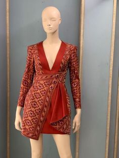 Thai Fashion Modern Casual, Modern Batik Outfit, Dress Batik Modern Fashion Style, Batik Dress Modern, Thai Fashion, Traditional Dresses Designs, Draping Fashion, Thai Silk