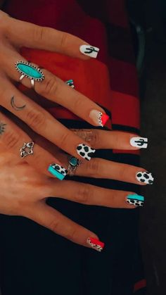 Cow Print Nails With Diamonds, Western Nails Acrylic Almond, Luke Combs Inspired Nails, Western Bling Nails, Nails Hunting Season, Cute Nails For Nashville, Cody Johnson Concert Nails, Nashville Tennessee Nail Ideas, Boho Western Nails Acrylic