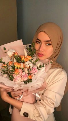 Hijabi Photography, Cute Hijabi Outfits, Summer Outfits Minimalist, Modest Fashion Hijab, Hijab Chic, Muslim Fashion Outfits, Hijabi Outfits, Hijab Fashion Inspiration