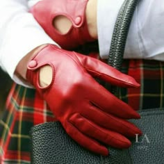 Red Gloves Outfit, Gucci Mules Outfit, Fashion Gloves Women, Mules Outfit, Gloves Outfit, Leather Gloves Winter, Women Gloves, Evening Gloves