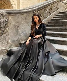 Gown Party Wear Black, Desi Long Dress, Gown Ideas Indian Simple, Black Gown Indian Party Wear, Lehenga Modest, Black Lehenga Look, Gown Ideas Indian, Black Gown Indian, Modest Lehenga